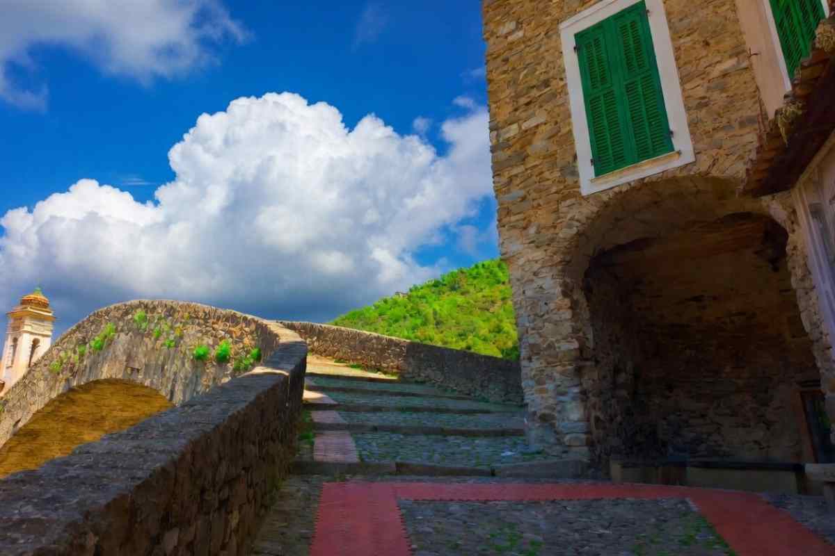 ponte vecchio a dolceacqua