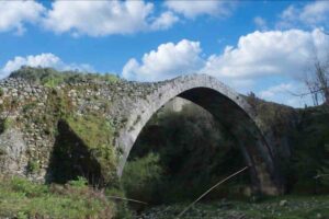 il ponte di annibale sul fiume savuto