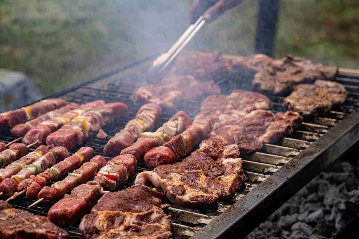 carne sulla griglia