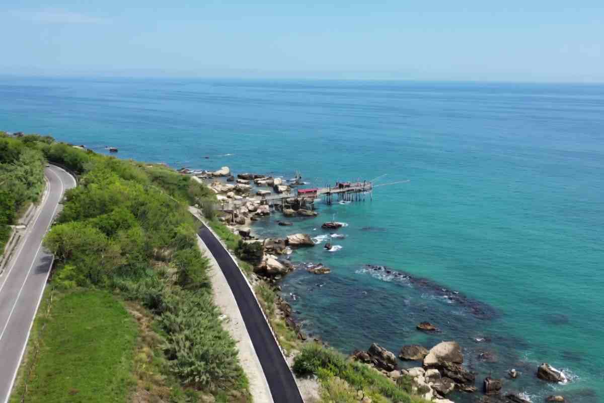 la via verde della costa dei trabocchi vista dall'alto