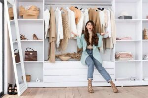 cabina armadio e donna sorpresa